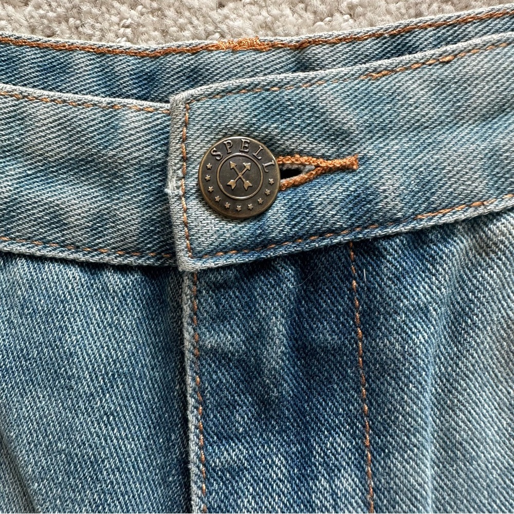Sample Spell shorts - Picture 3 of 7